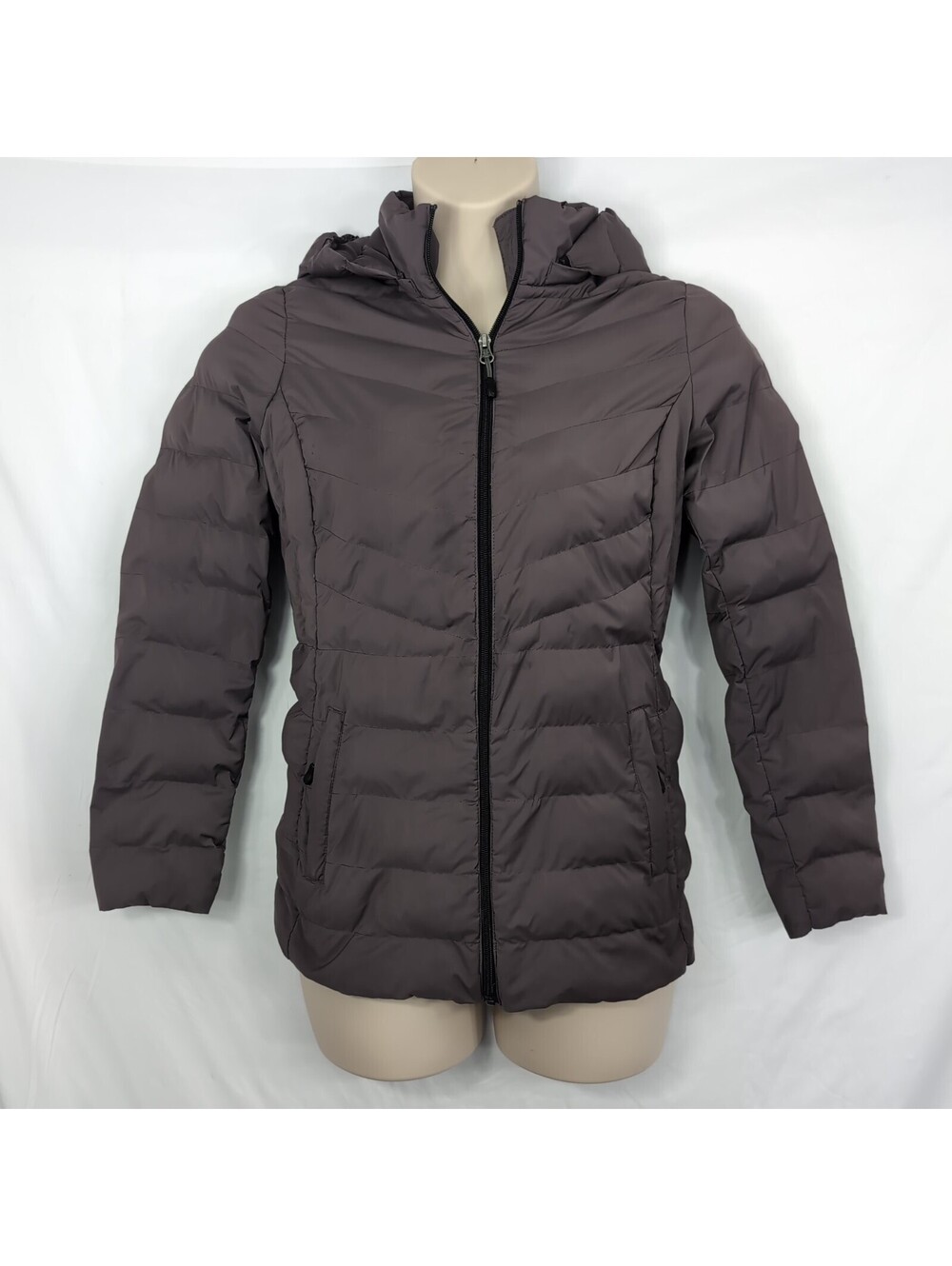 32 Degrees Heat Women's Hooded Puffer Jacket Size M Purple Chevron Quilted Full
